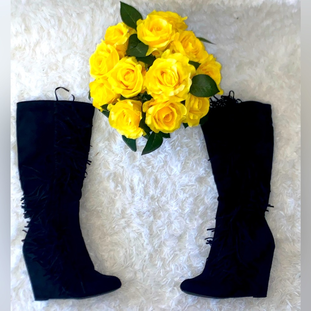 Black fringe boots from DIVA Lounge